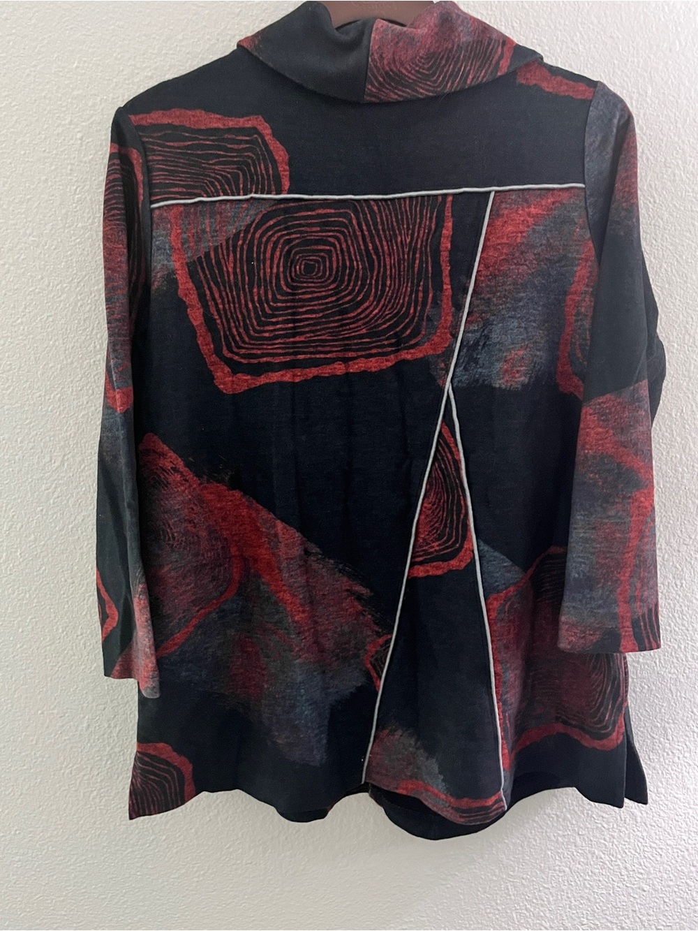 NWOT Ali Miles Women’s Black & Red Cowl Neck Tunic Top - Picture 4 of 8